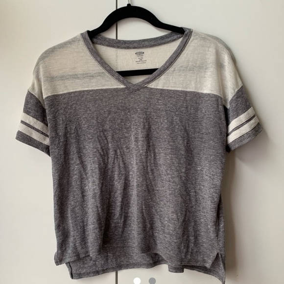 T-Shirt - Picture 1 of 2